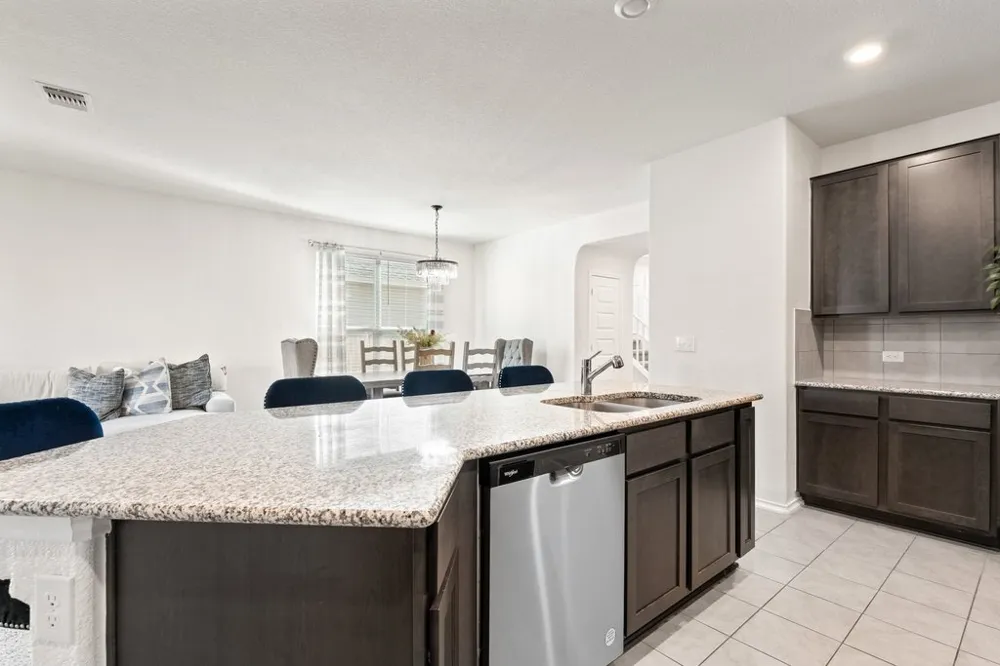 218 Summit Drive Lockhart, TX 78644