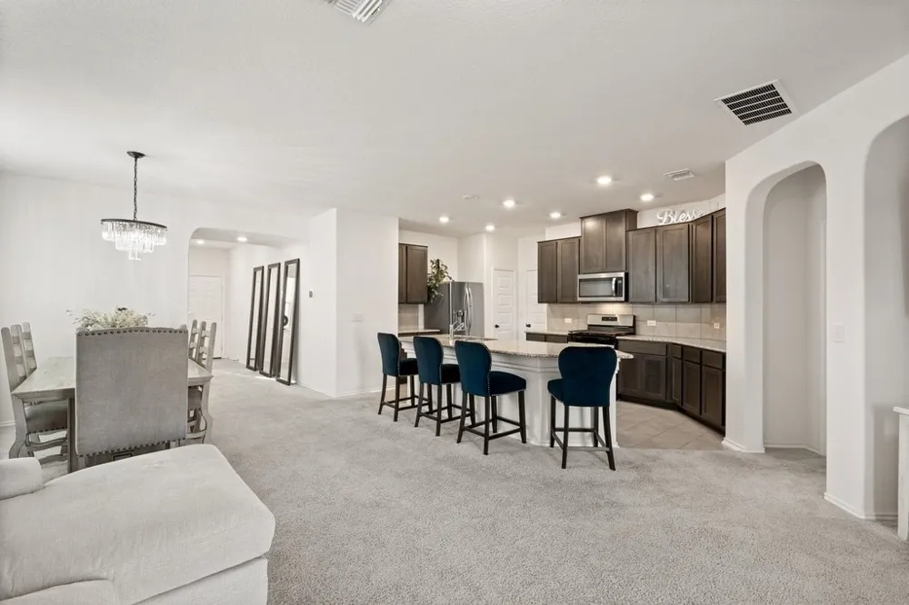 218 Summit Drive Lockhart, TX 78644