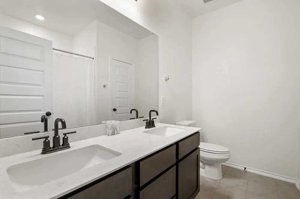 218 Summit Drive Lockhart, TX 78644