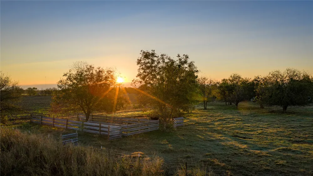 8323 E State Highway 29 Georgetown, TX 78626