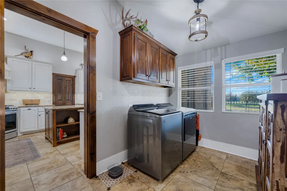 8323 E State Highway 29 Georgetown, TX 78626