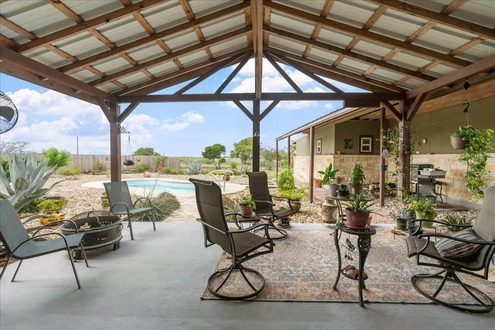 623 Nakishwana Circle Sandia, TX 78383