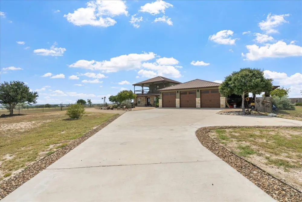 623 Nakishwana Circle Sandia, TX 78383