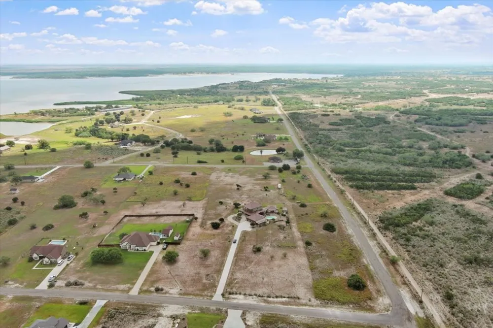 623 Nakishwana Circle Sandia, TX 78383