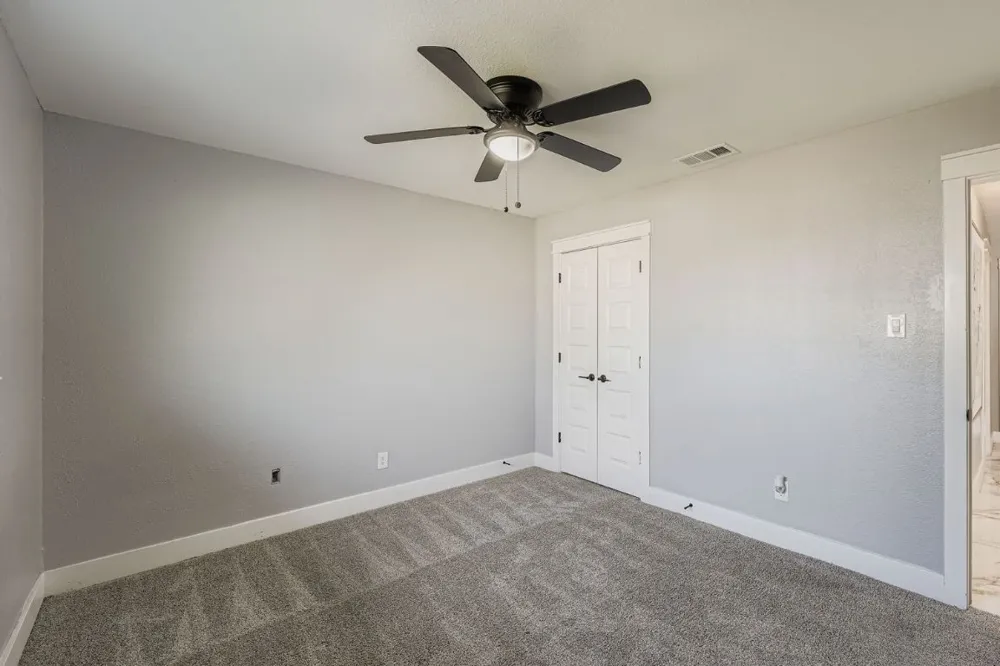 7004 E Meadow Bend Drive Austin, TX 78724