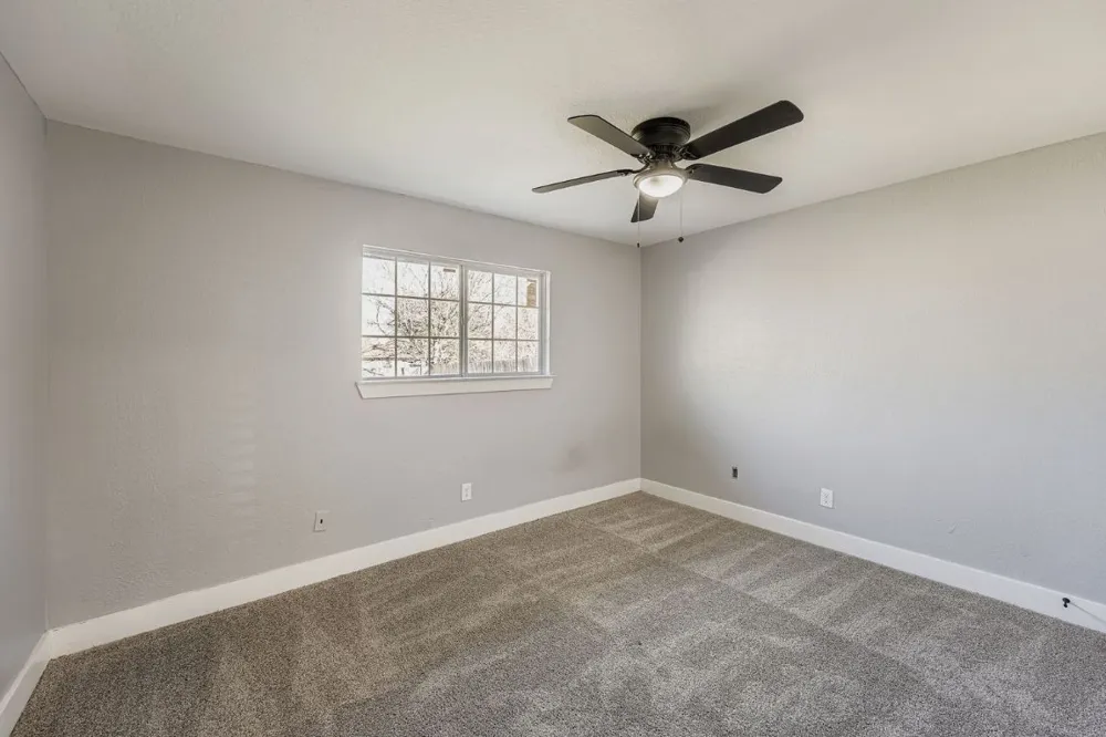 7004 E Meadow Bend Drive Austin, TX 78724