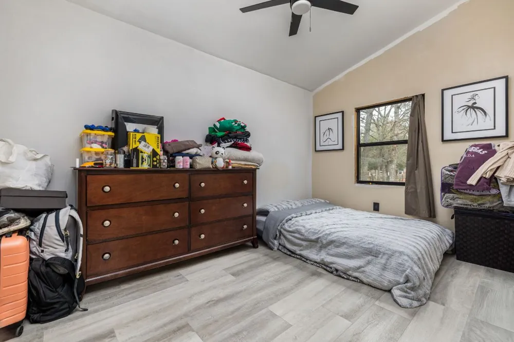 4001 County Rd 481 Thrall, TX 76578