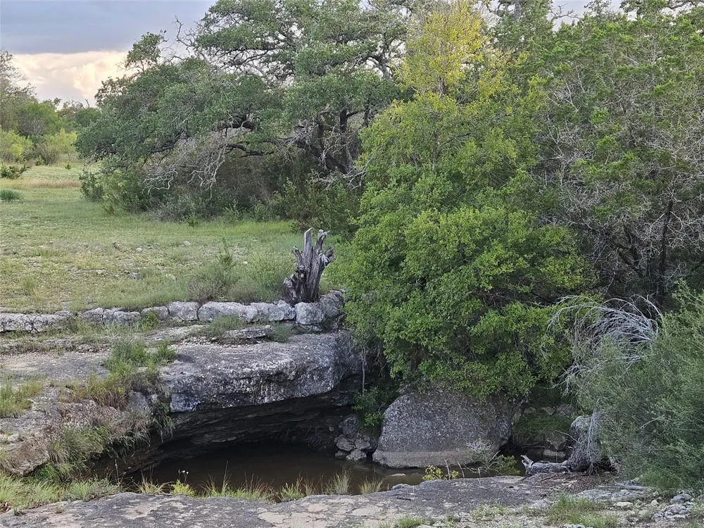 9939 County Road 404 Spicewood, TX 78669