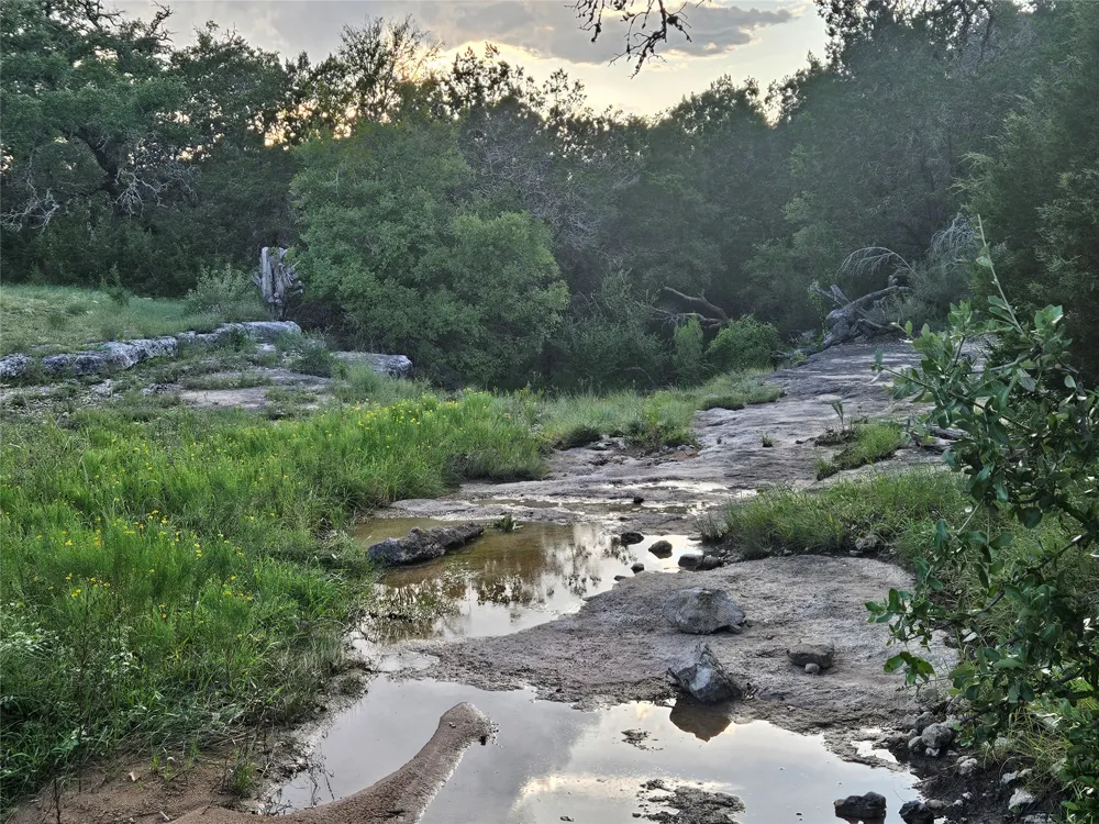 9939 County Road 404 Spicewood, TX 78669