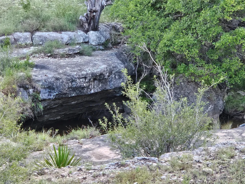 9939 County Road 404 Spicewood, TX 78669