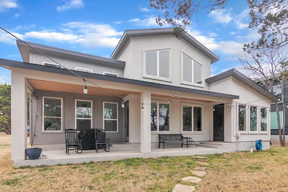 11119 Lakeside Drive Jonestown, TX 78645