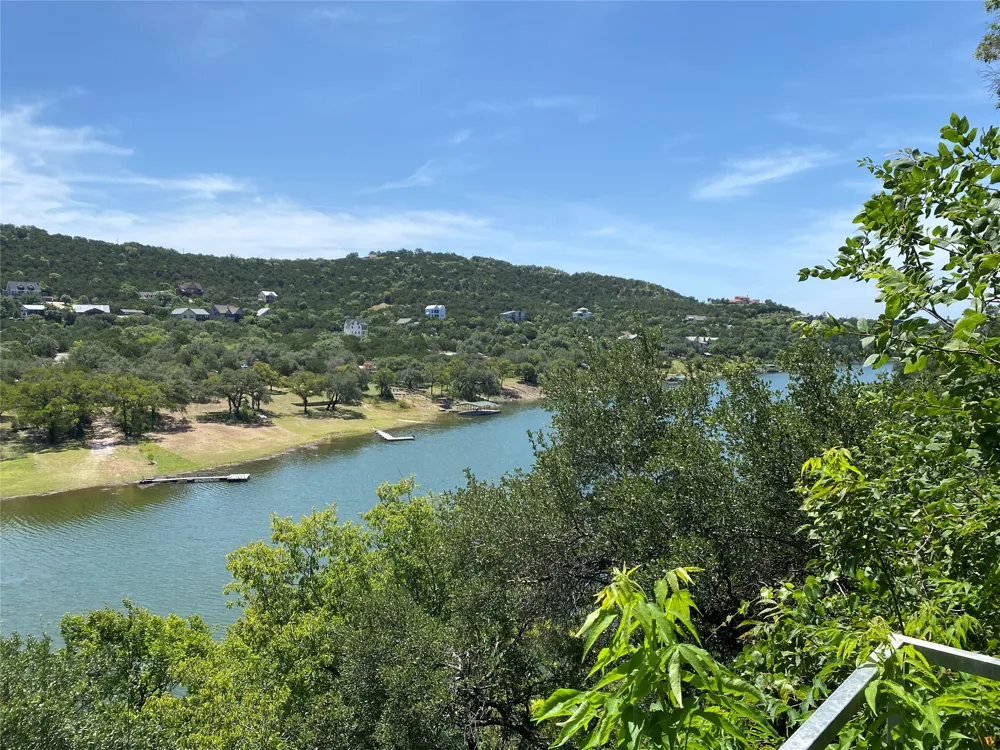 11119 Lakeside Drive Jonestown, TX 78645
