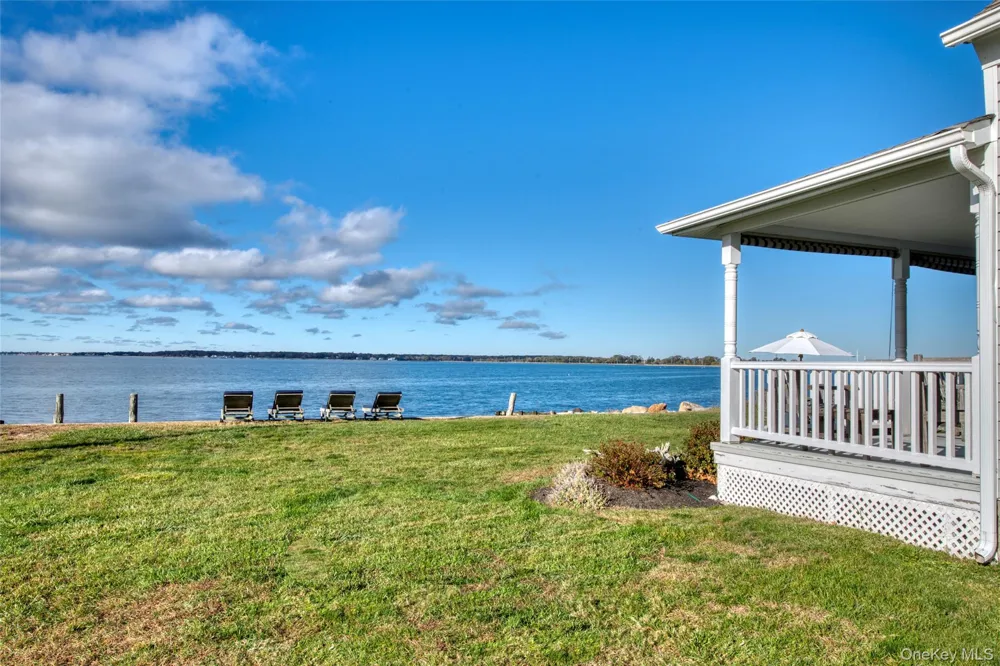 152 King Street Orient, NY 11957