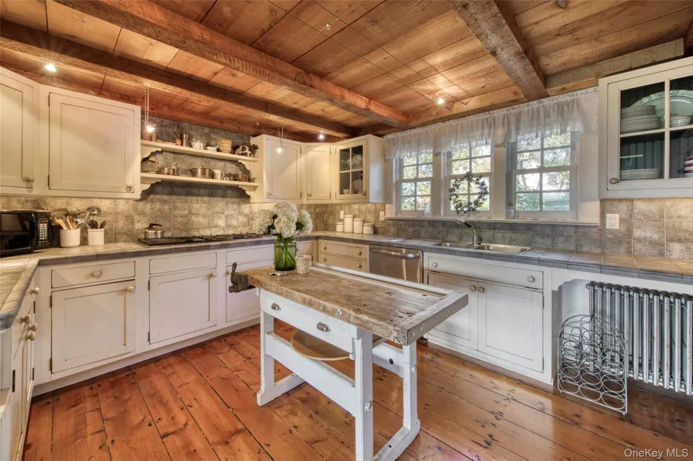 152 King Street Orient, NY 11957