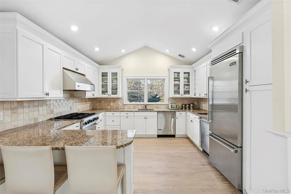 122 Beach Road Westhampton Beach, NY 11978