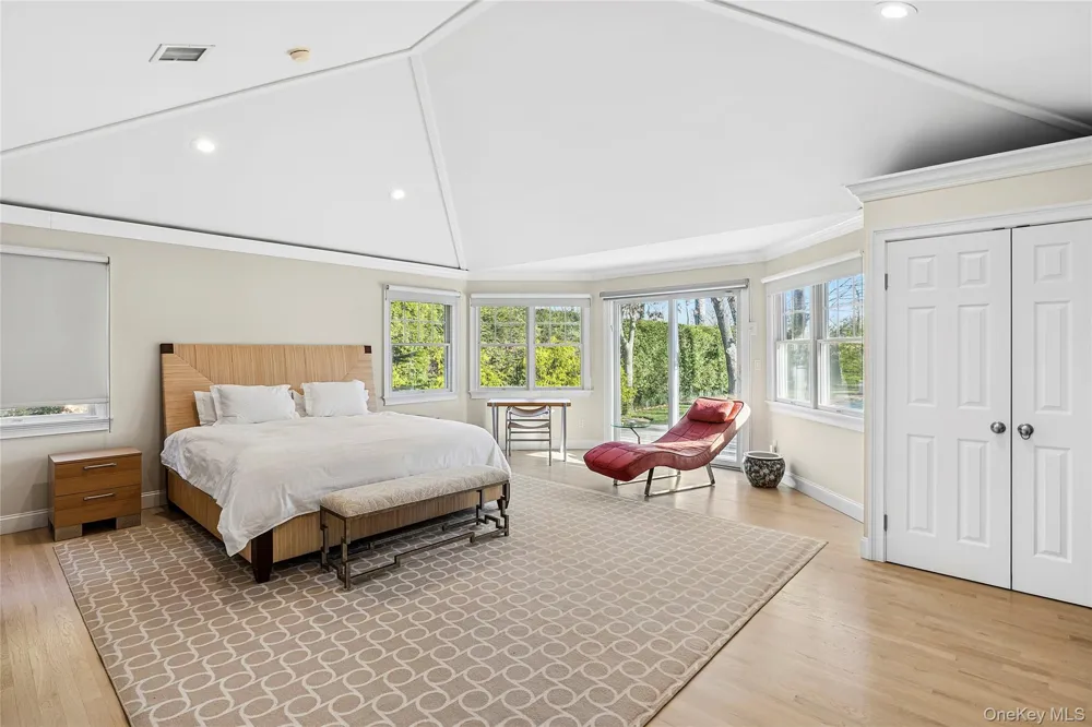 122 Beach Road Westhampton Beach, NY 11978