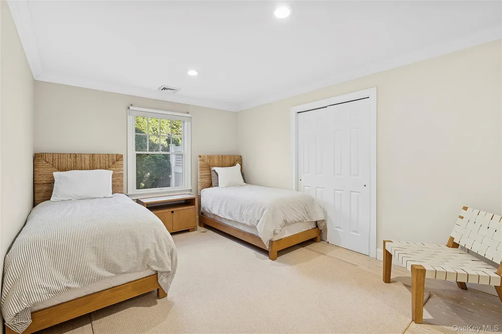 122 Beach Road Westhampton Beach, NY 11978