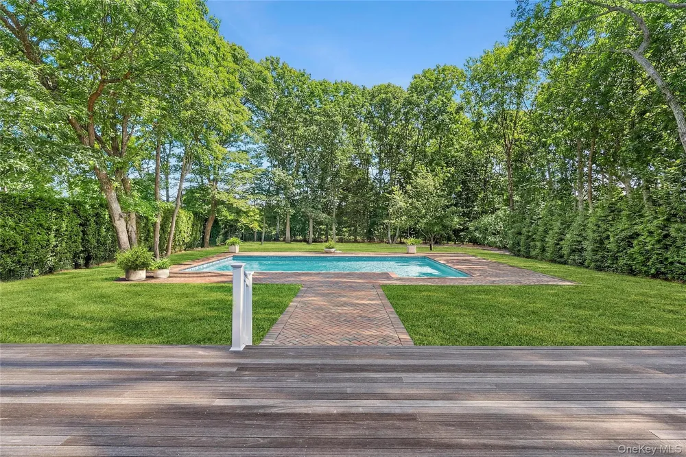 122 Beach Road Westhampton Beach, NY 11978