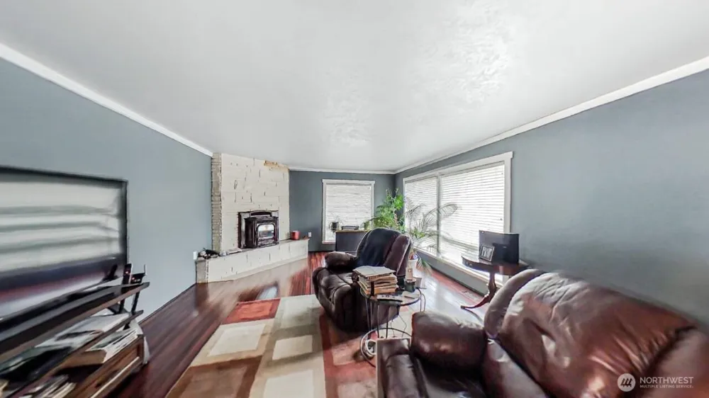 283 Division Avenue Morton, WA 98356