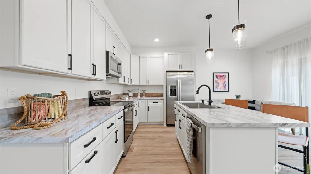 3541 W 6th Place Kennewick, WA 99336