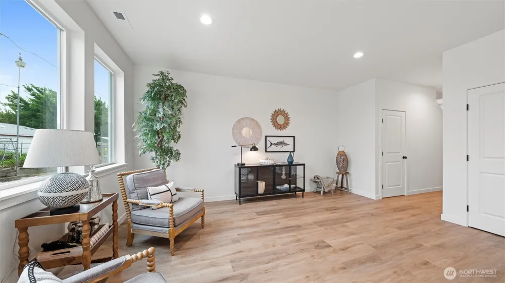 3541 W 6th Place Kennewick, WA 99336