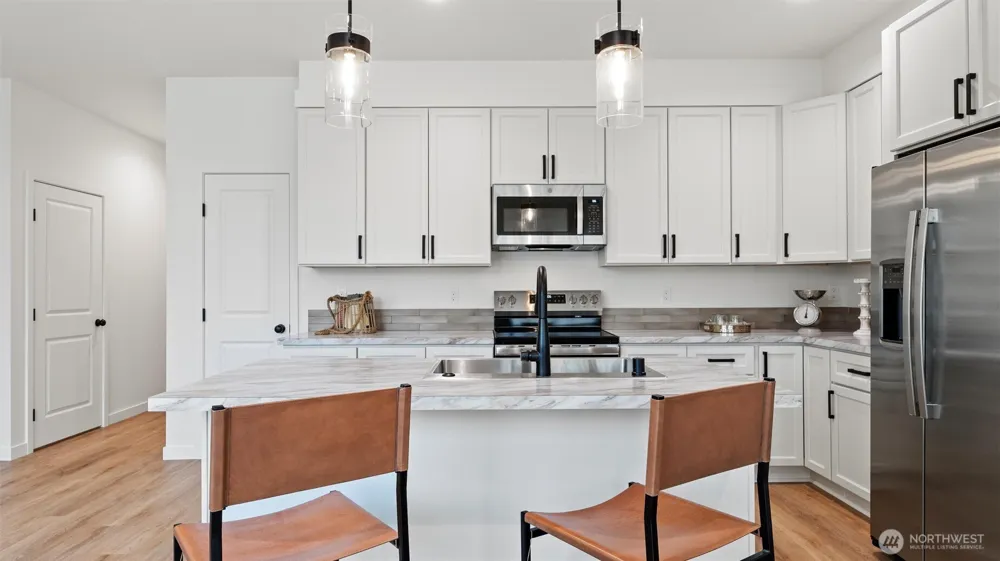 3541 W 6th Place Kennewick, WA 99336