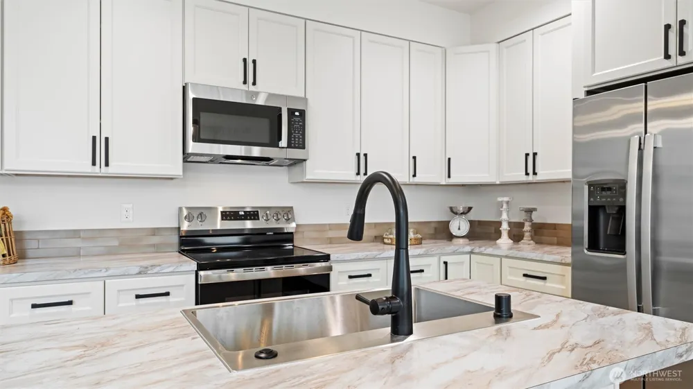 3541 W 6th Place Kennewick, WA 99336