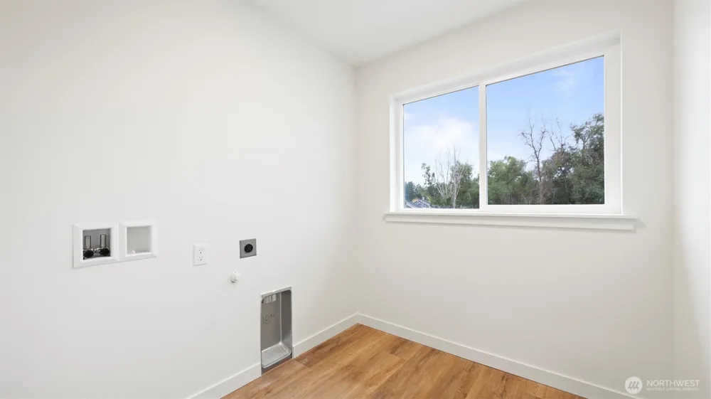 3541 W 6th Place Kennewick, WA 99336