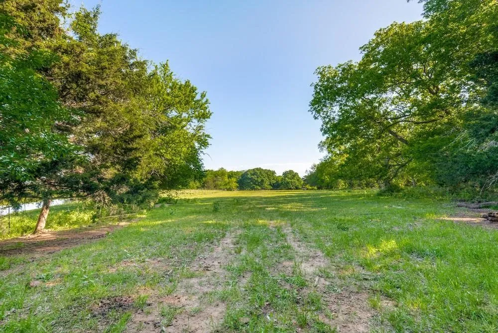 Hwy 377 Pilot Point, TX 76258