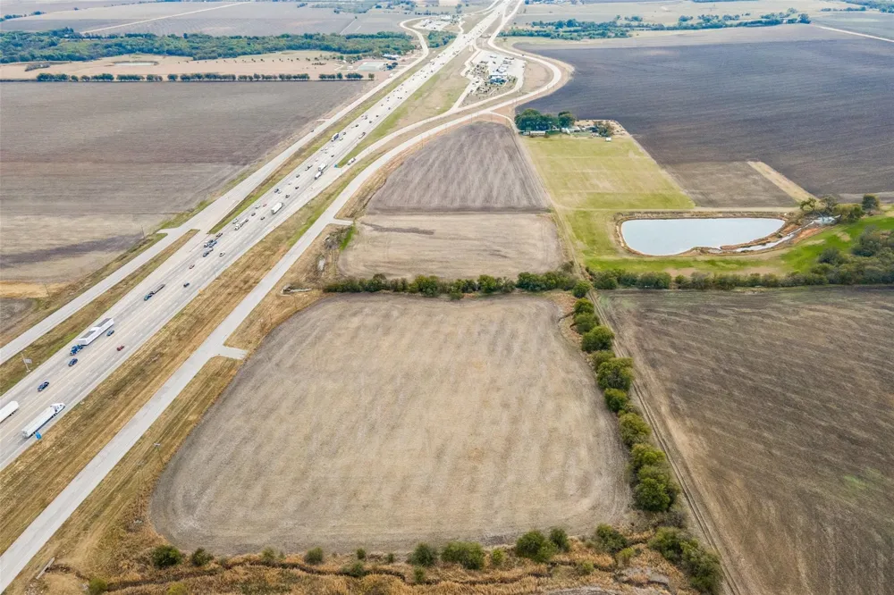 S I-35 Abbott, TX 76621