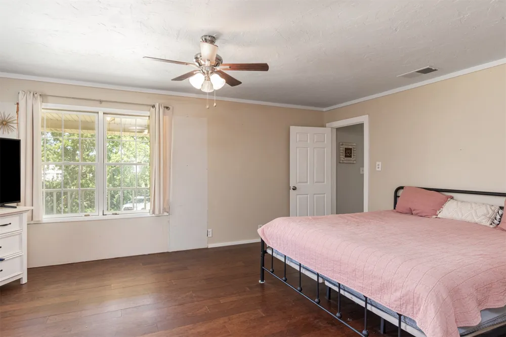 1147 Vz County Road 3417 Wills Point, TX 75169