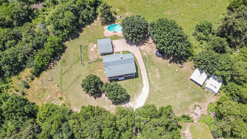1147 Vz County Road 3417 Wills Point, TX 75169