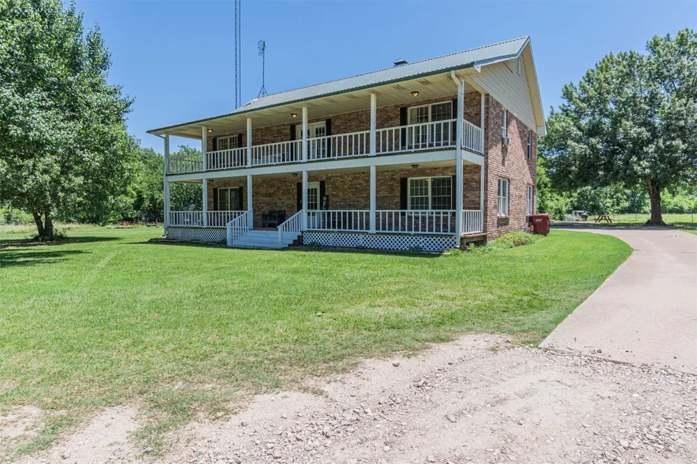 1147 Vz County Road 3417 Wills Point, TX 75169