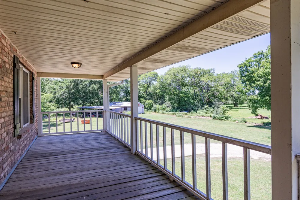 1147 Vz County Road 3417 Wills Point, TX 75169