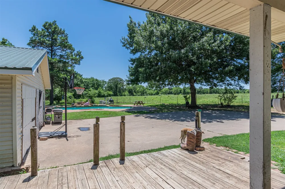 1147 Vz County Road 3417 Wills Point, TX 75169