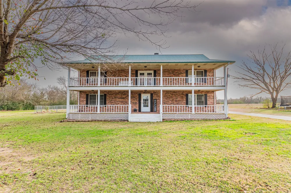 1147 Vz County Road 3417 Wills Point, TX 75169