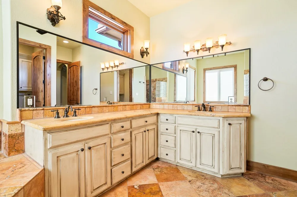 1561 Fm 934 Blum, TX 76627