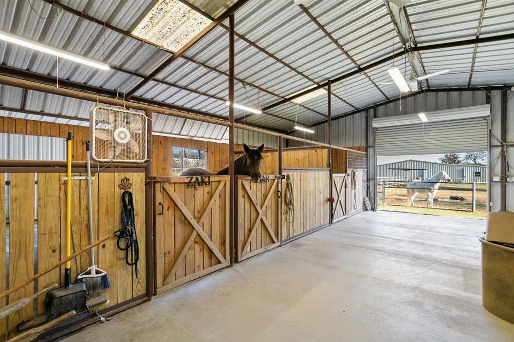 1561 Fm 934 Blum, TX 76627