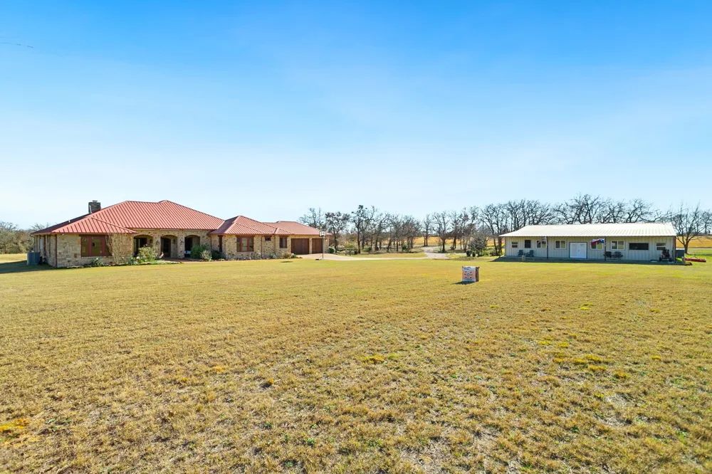 1561 Fm 934 Blum, TX 76627