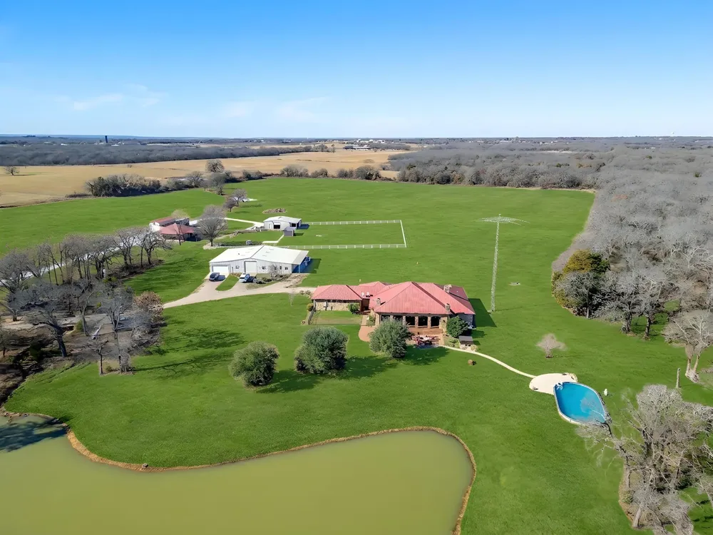 1561 Fm 934 Blum, TX 76627