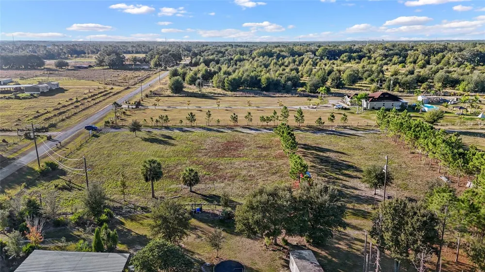 18121 BETHLEHEM ROAD Lithia, FL 33547