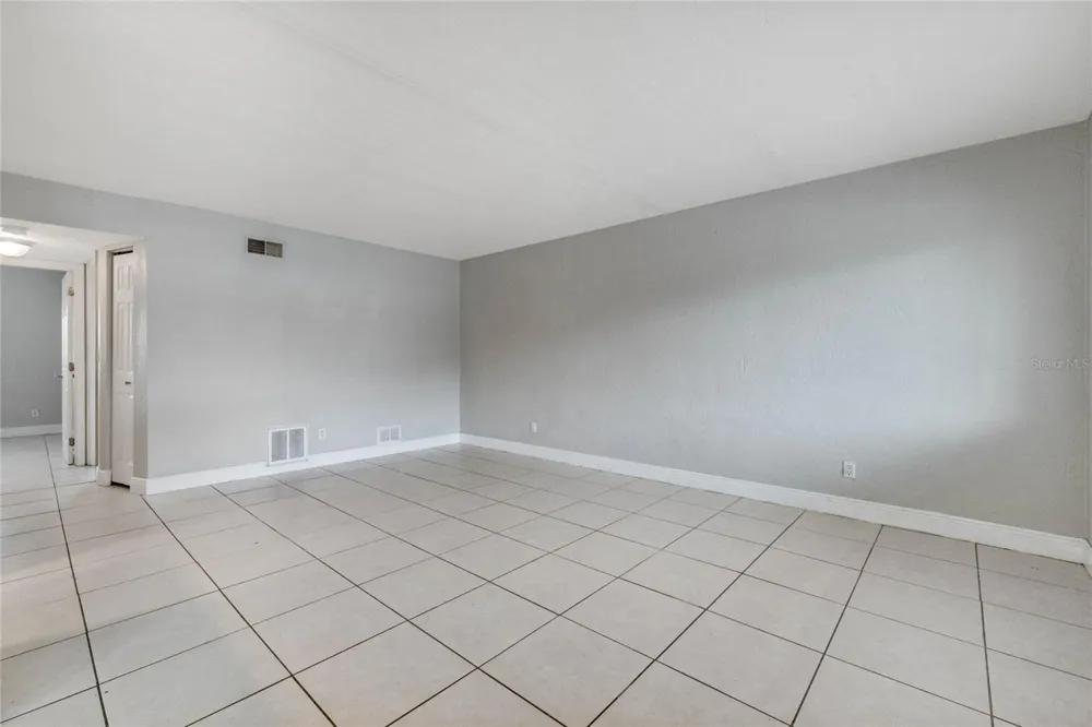 900 S PENINSULA DRIVE #207 Daytona Beach, FL 32118