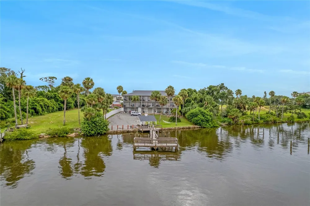 900 S PENINSULA DRIVE #207 Daytona Beach, FL 32118