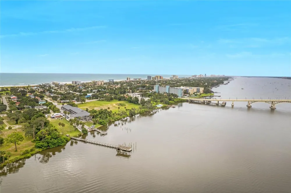 900 S PENINSULA DRIVE #207 Daytona Beach, FL 32118