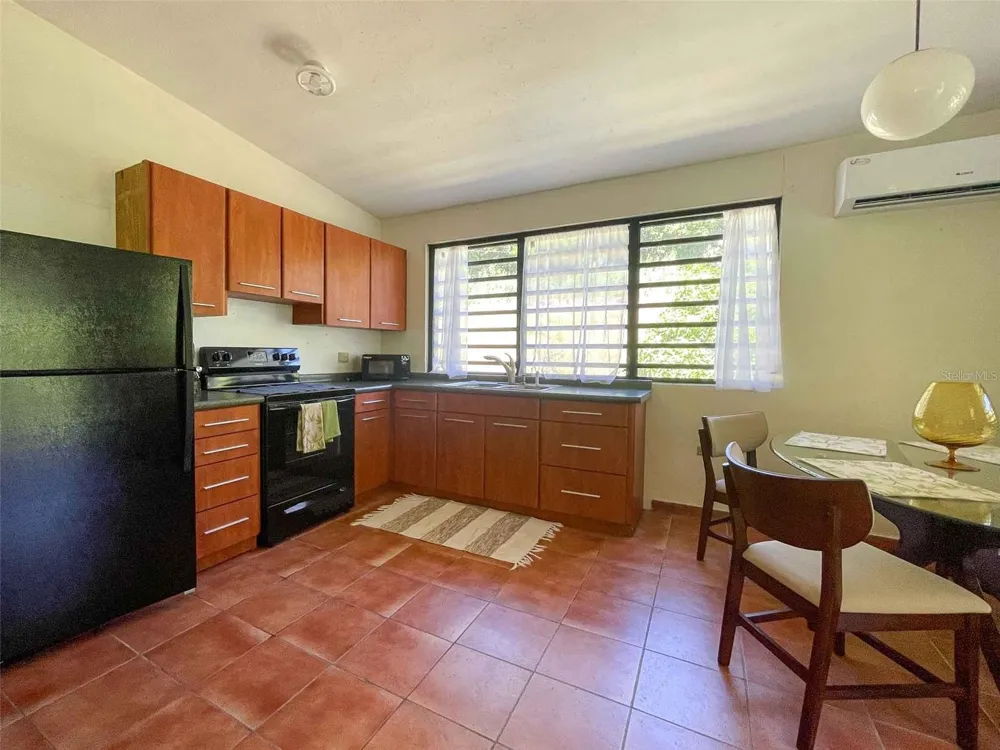 38 COLINAS DE CUBUY Canovanas, PR 00729