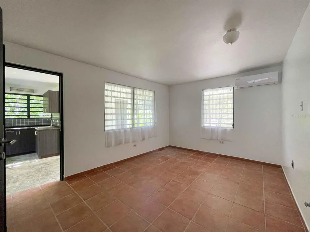 38 COLINAS DE CUBUY Canovanas, PR 00729