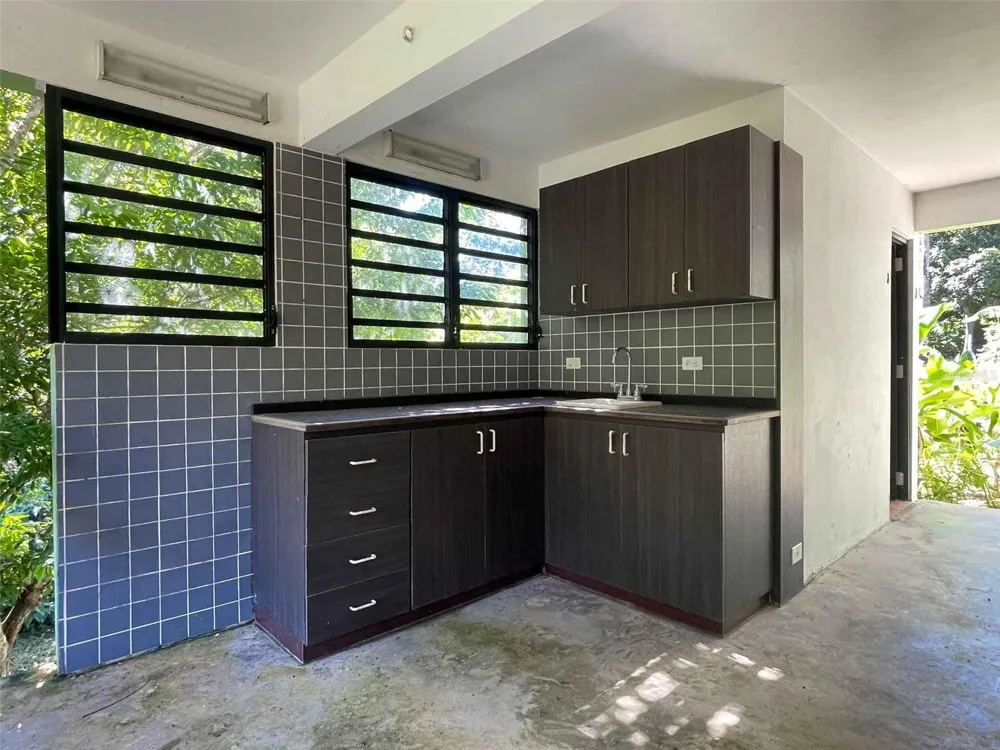 38 COLINAS DE CUBUY Canovanas, PR 00729