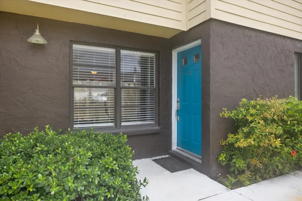 960 HIGHLAND STREET #B8