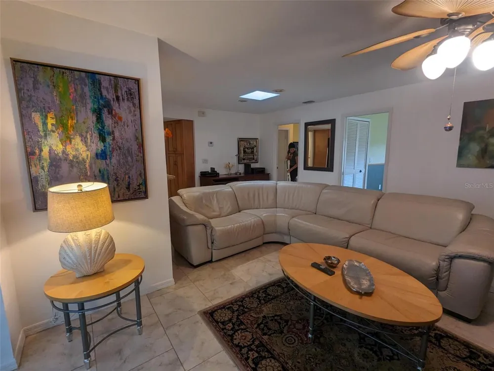5409 PALM AIRE DRIVE Sarasota, FL 34243