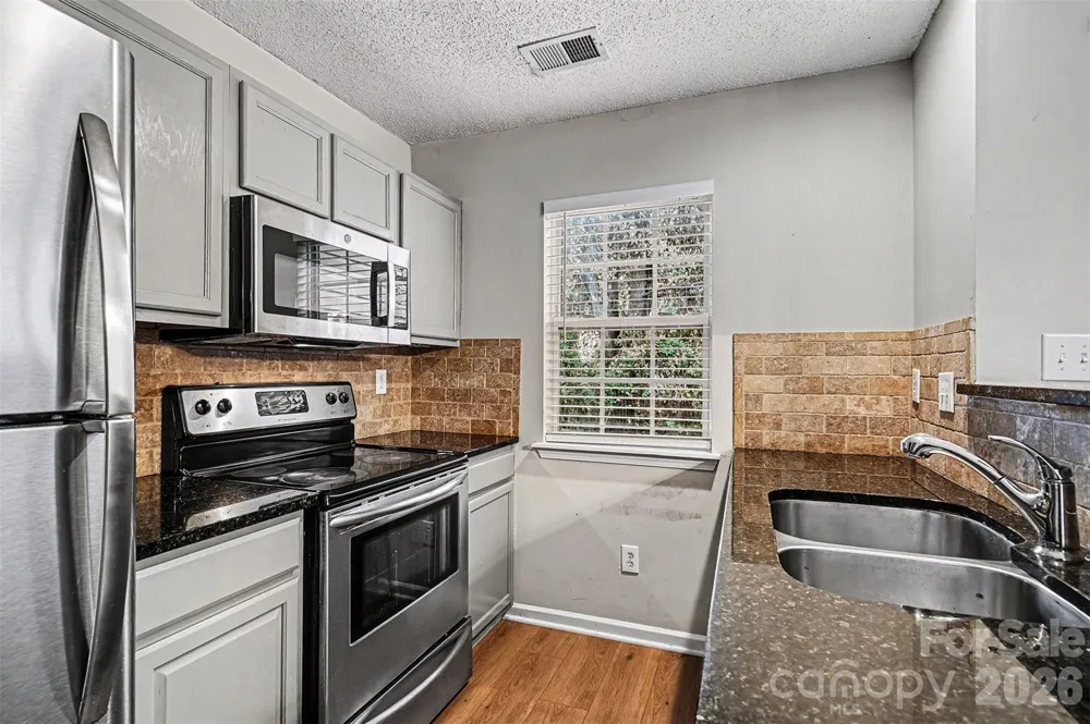 1825 Birch Heights Court Charlotte, NC 28213